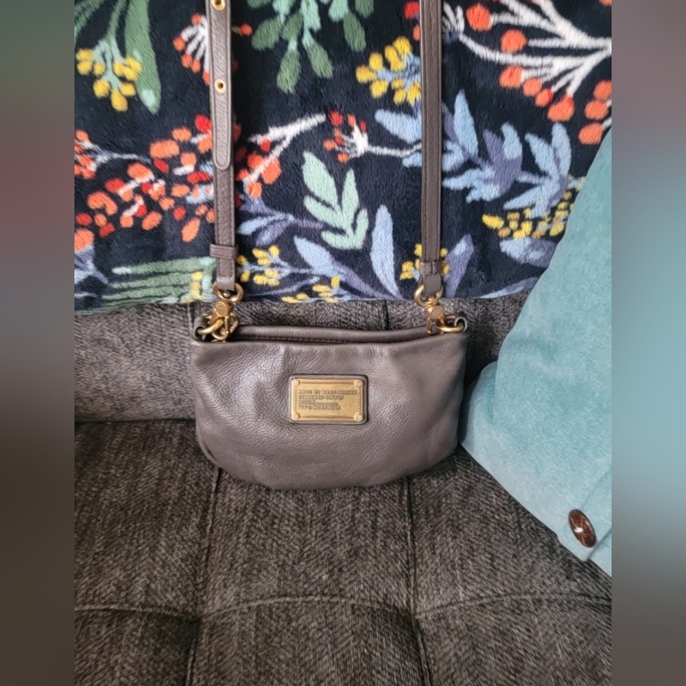 Marc By Marc Jacobs Gray Leather Crossbody Bag